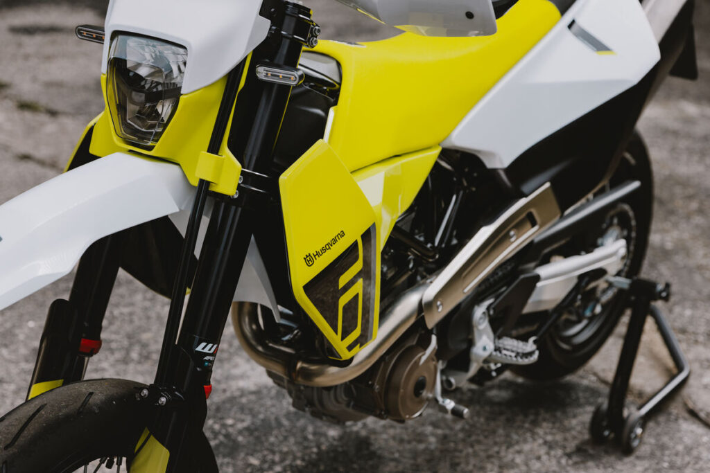 HQV Supermoto 701 Static nahaufnahme